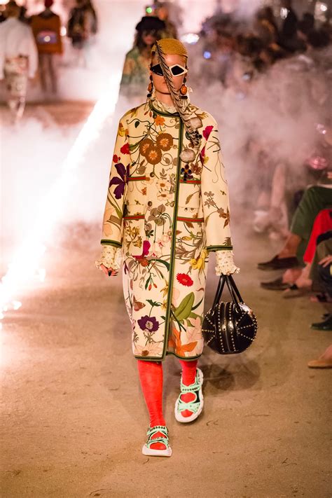 gucci cruise 2019 versi dante|gucci women's cruise runway.